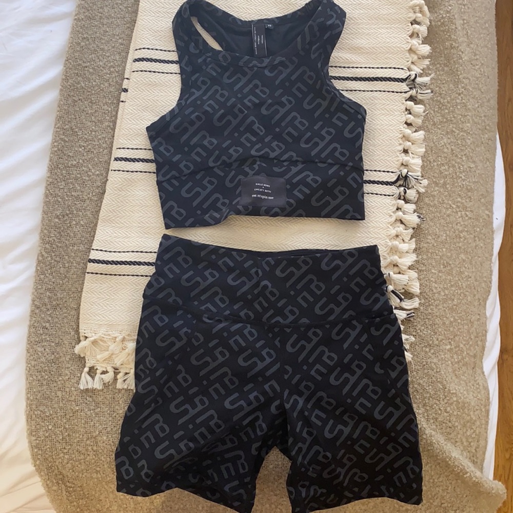 Sweaty Betty x Halle Berry set